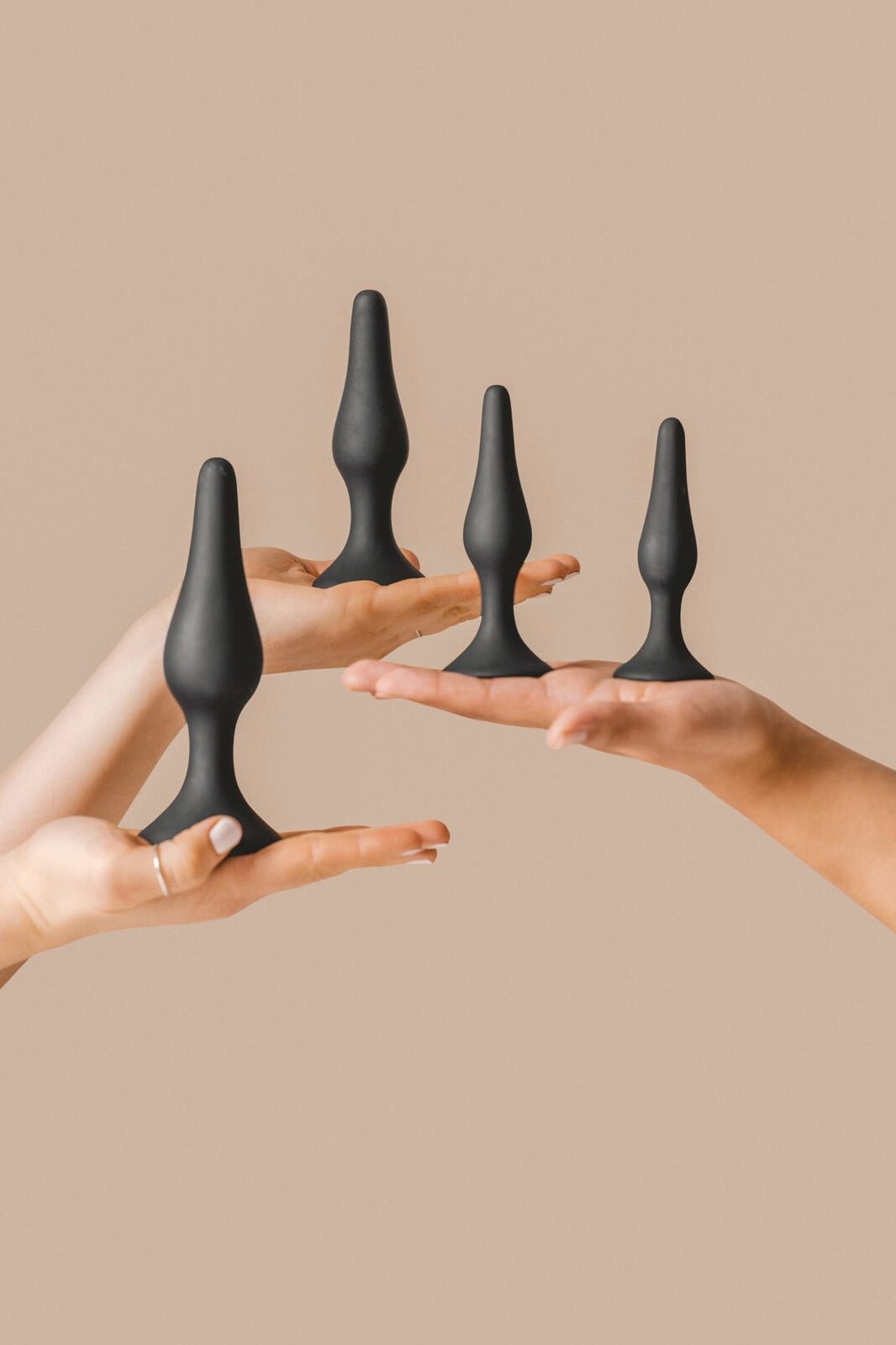 Set van 4 buttplugs met zuignap, starters pakket verschillende maten, duurzaam van TNLC