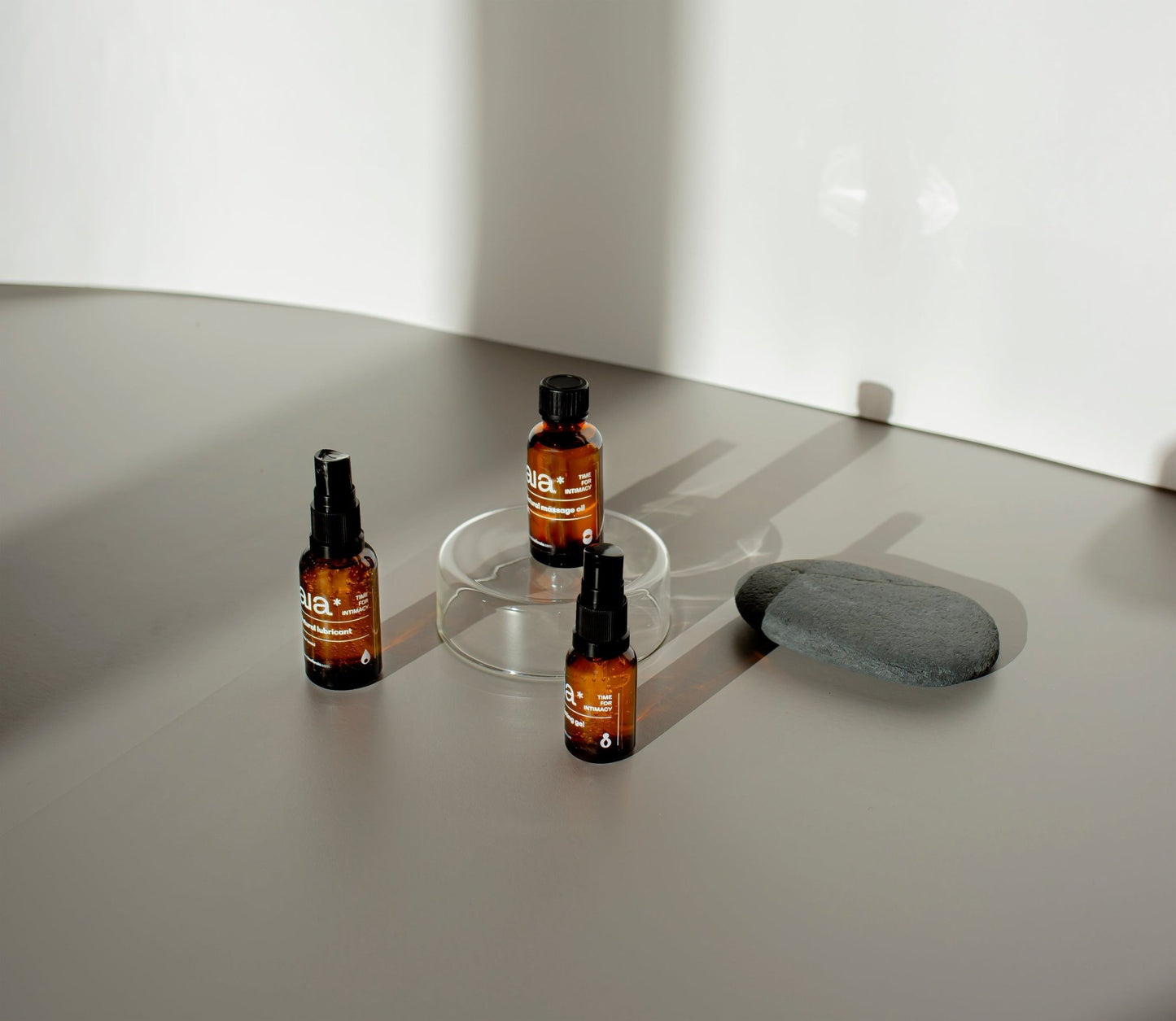 Sexual Wellness Trio met natuurlijk glijmiddel, natuurlijke massageolie, natuurlijke stimulerende gel voor intense orgasmes van Aia*